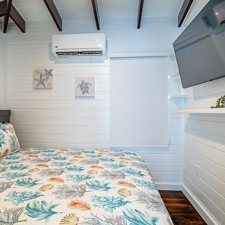 Вилла Casa De Moya At Mahogany Bay & The Poolclub Сан-Педро Экстерьер фото